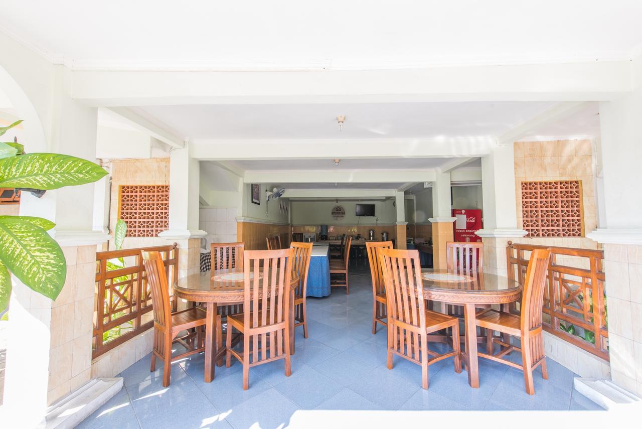 Hotel Wisma Djaja Syariah Bojonegoro Esterno foto