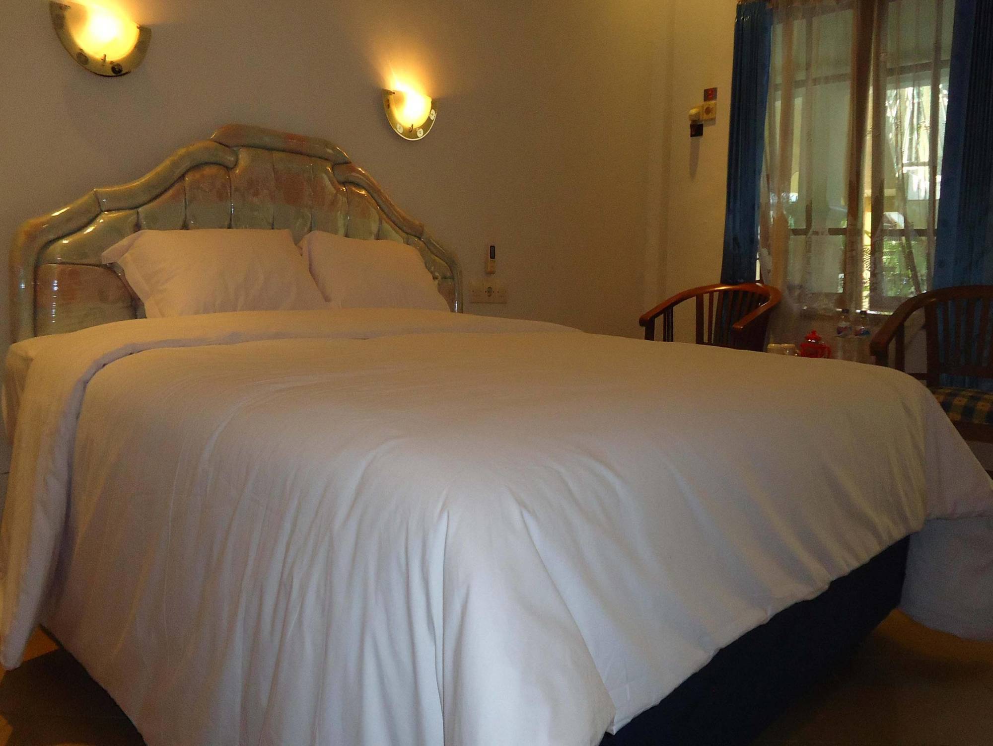Hotel Wisma Djaja Syariah Bojonegoro Esterno foto